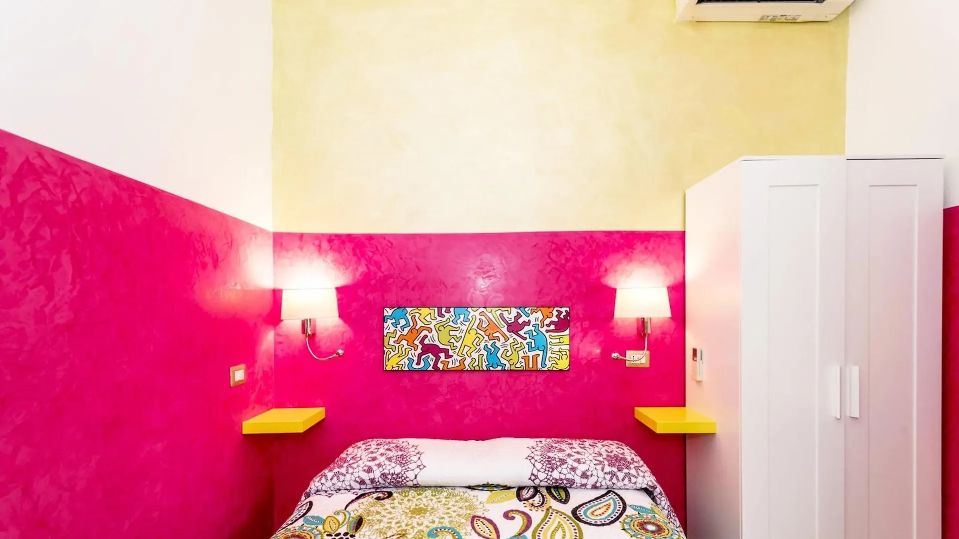 ローマ ドリーム ステーション Bed & Breakfast