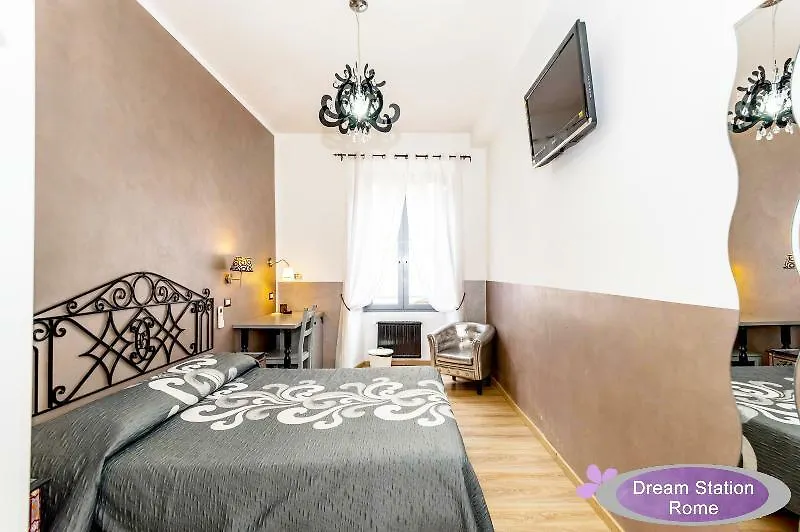 ***  ローマ ドリーム ステーション Bed & Breakfast イタリア